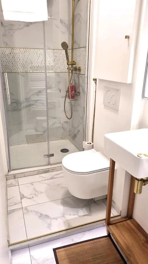 Sophisticated Gem In The Heart Of Paris - 107M2 Apartment